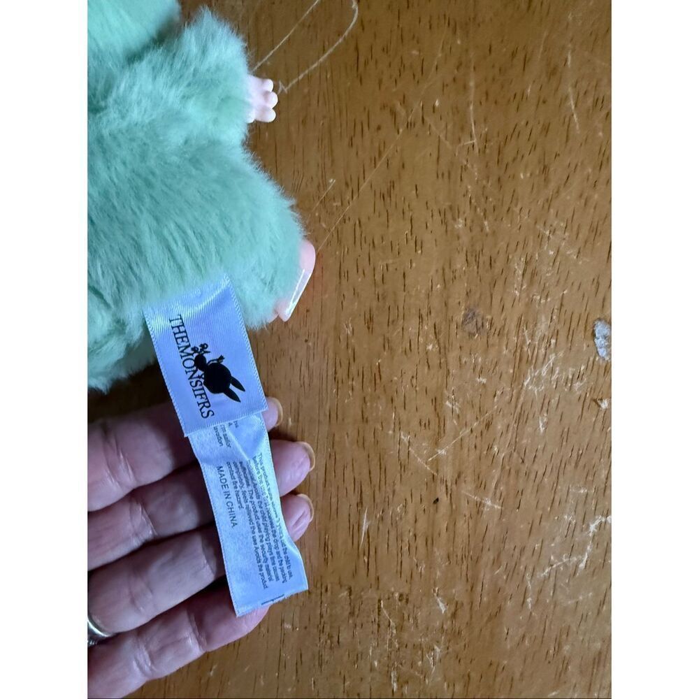 Pop Mart Labubu plush keychain (part of The Monsters fuzzy/soft "bag charm" - Picture 6 of 7